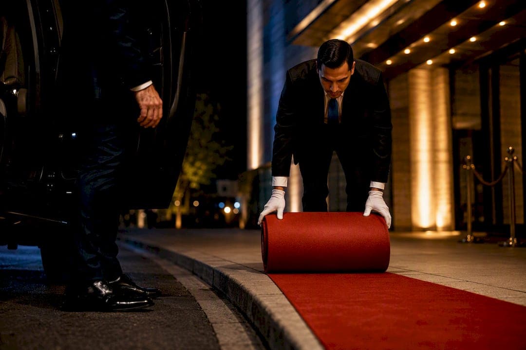 Book Red Carpet Arrivals in Austin: FMCSA Safety Checklist, $120/hr